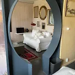 Ingeborgh Art Apartment