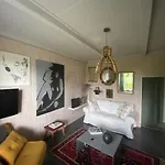 Apartment Ingeborgh Art Grootschermer