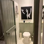 Ingeborgh Art Apartment Grootschermer