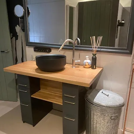 Ingeborgh Art Apartment