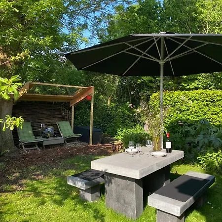 아파트 Ingeborgh Art